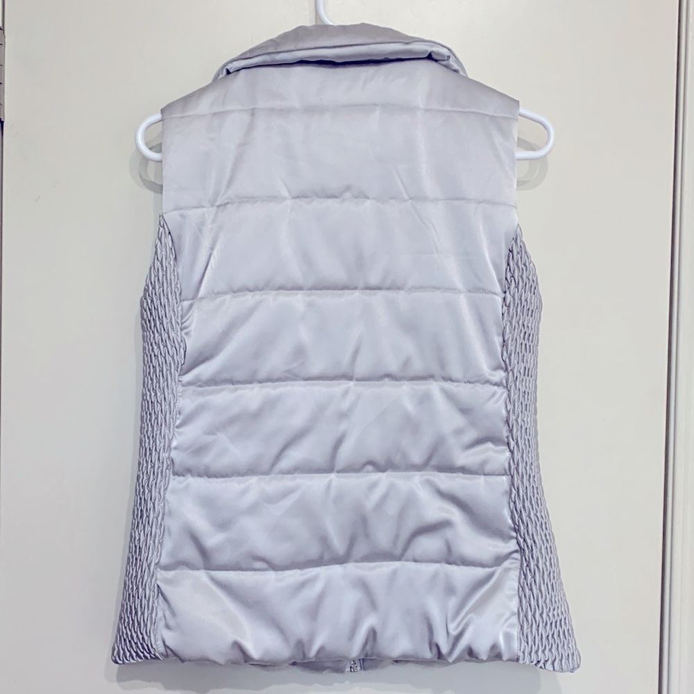 Liz Claiborne Vest, Size S, Silver Satin. - Picture 3 of 8